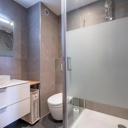 Renove Avec Balcon A Avoriaz Pour 4 Personnes - Fr-1-314-278 *